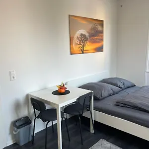  Apartment Apollo